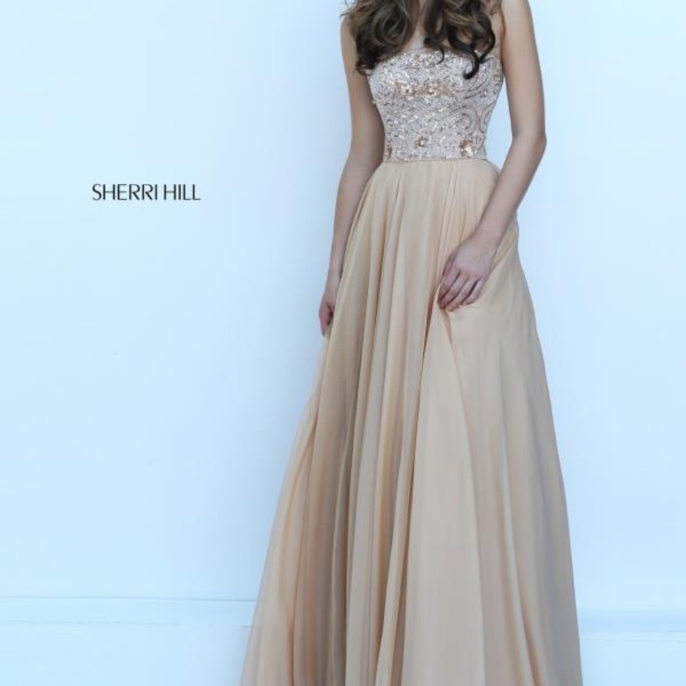 Beautiful Sherri Hill Gown worn once